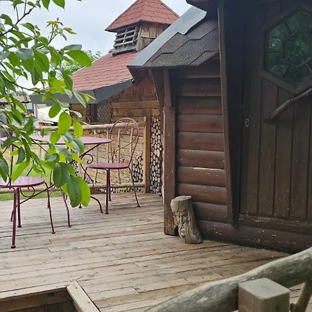 Nuit Insolite, Repas Autour Du Feu Piscine Sauna Jaccuzi Azerailles