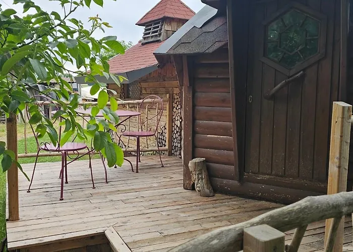 Nuit Insolite, Repas Autour Du Feu Piscine Sauna Jaccuzi Azerailles